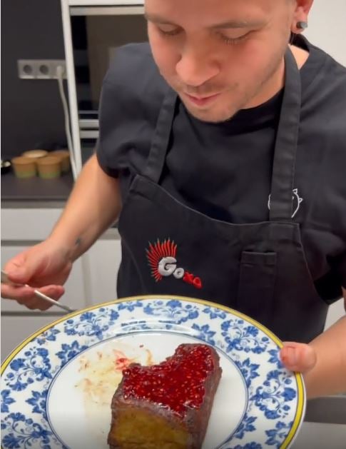 La torrija Dabiziana del amor, «la que os va a joder la dieta a todos»